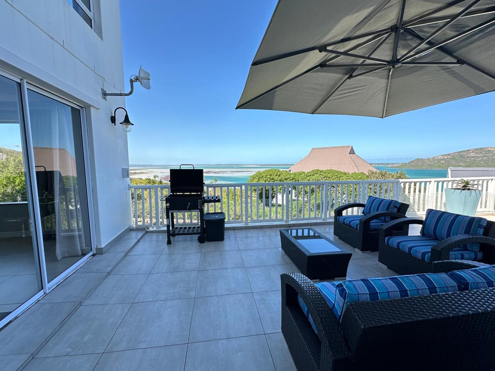 Lagoon Views At Apartment